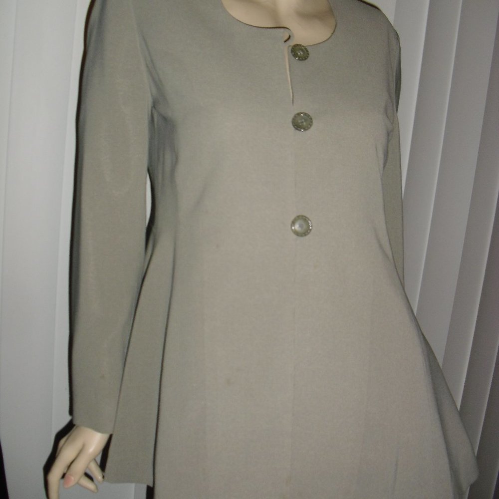 Donna Karan,DKjeans,fit flare,padded shoulders,button front,Brand New,sz4,UNIQUE